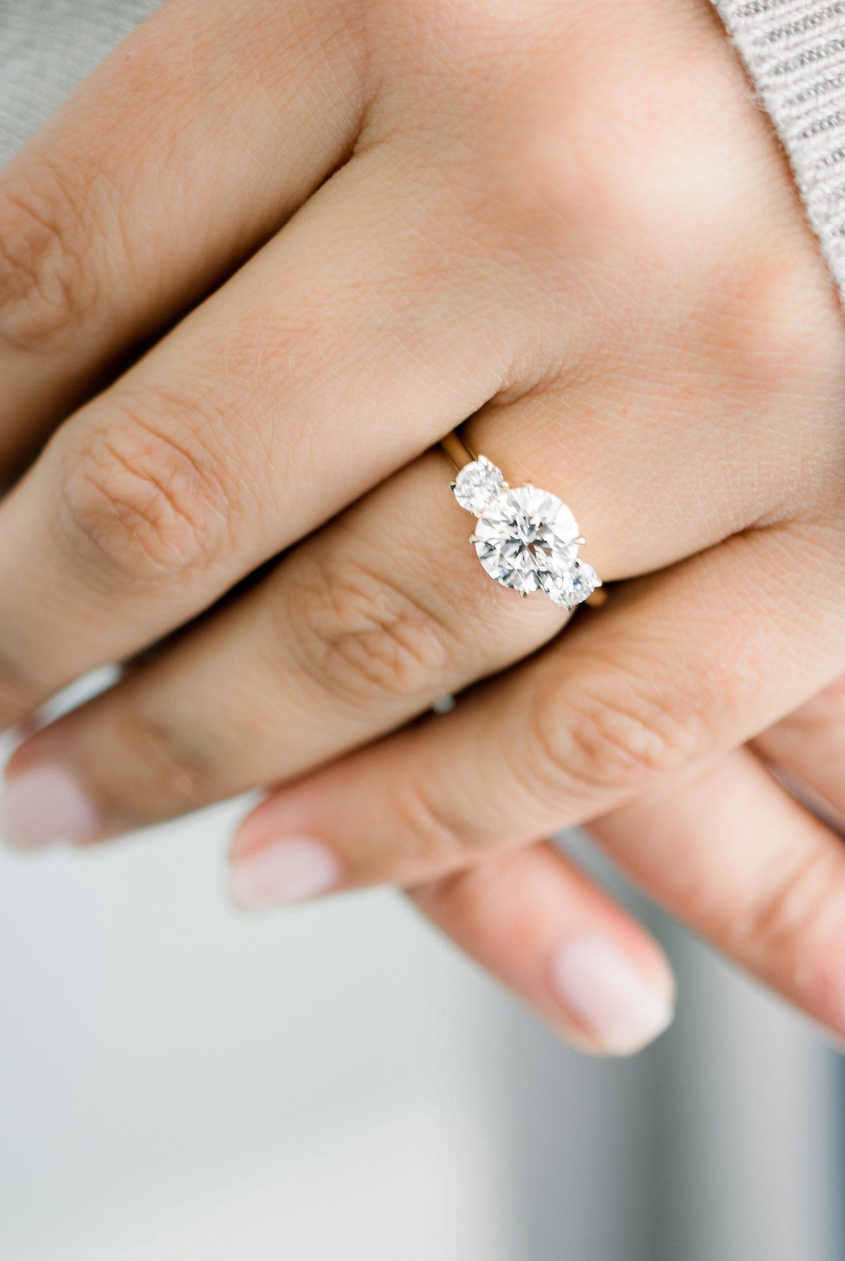 Round Brilliant Moissanite Ring