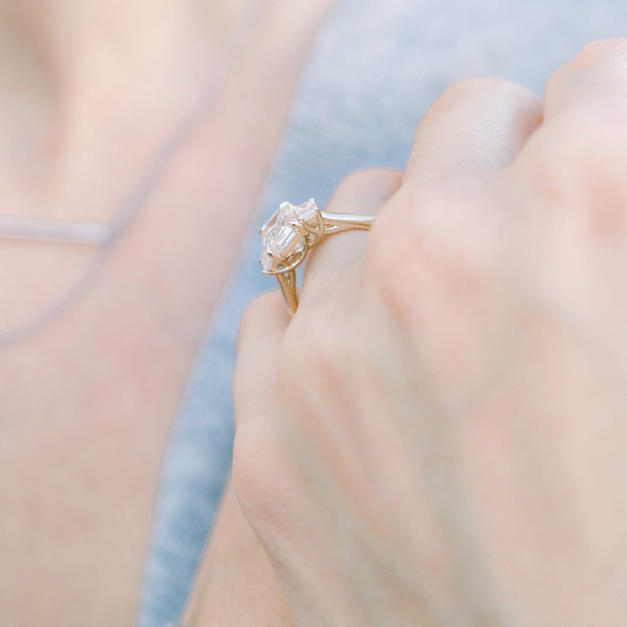 2.0CT Emerald Cut Moissanite Three Stone Diamond Engagement Ring