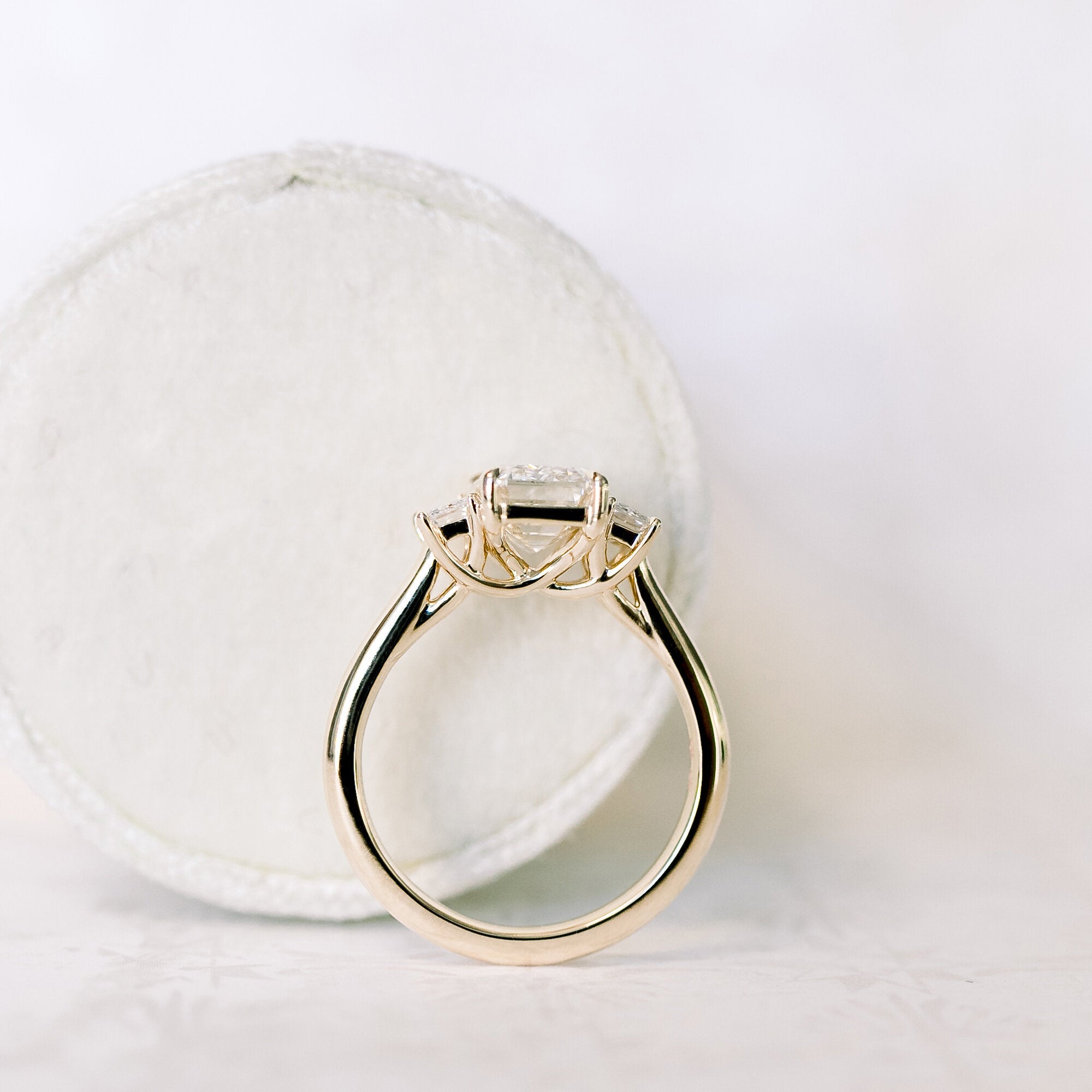 2.0CT Emerald Cut Moissanite Three Stone Diamond Engagement Ring