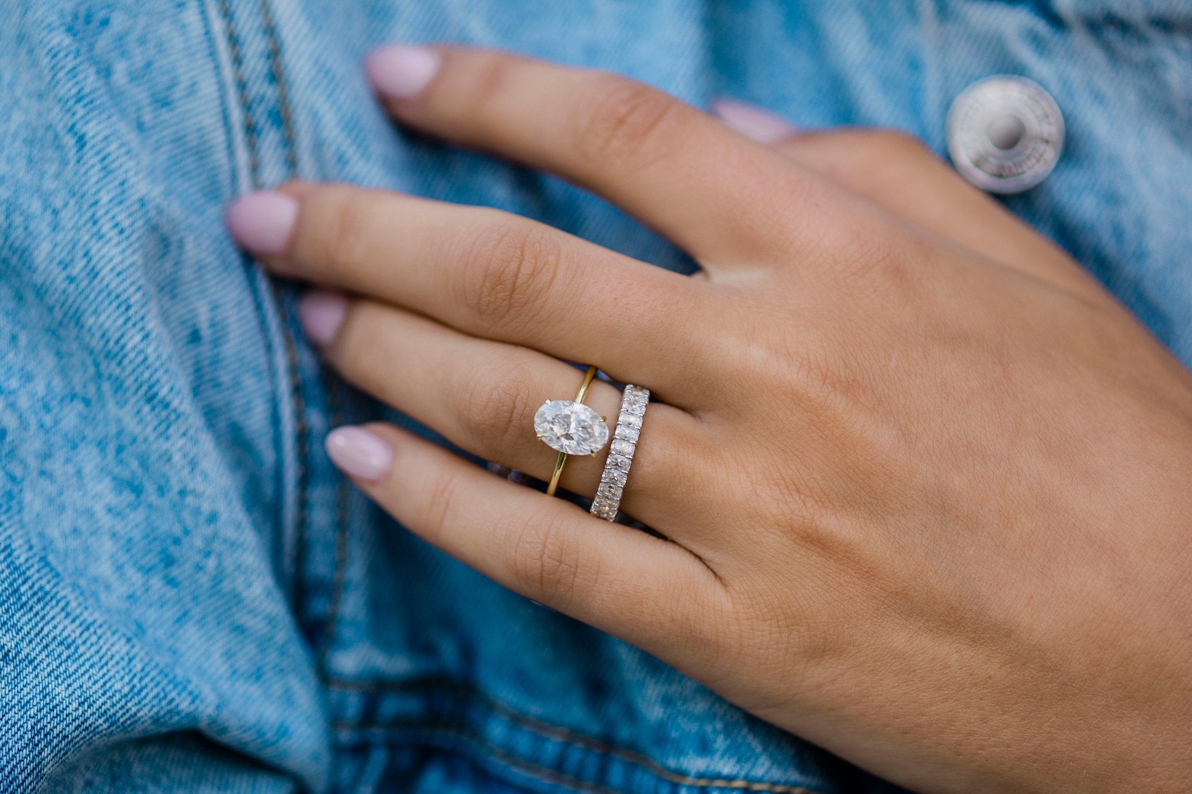 Oval Cut Moissanite Engagement Ring