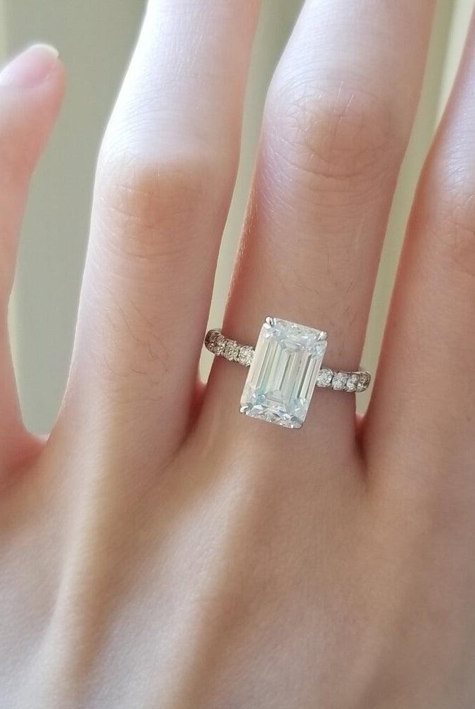 3-0-ct-emerald-shaped-moissanite-pave-setting-engagement-ring