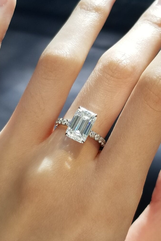 3-0-ct-emerald-shaped-moissanite-pave-setting-engagement-ring