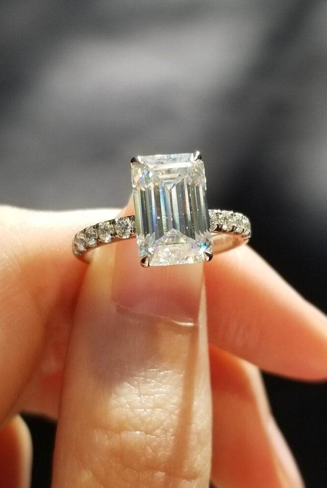 3-0-ct-emerald-shaped-moissanite-pave-setting-engagement-ring