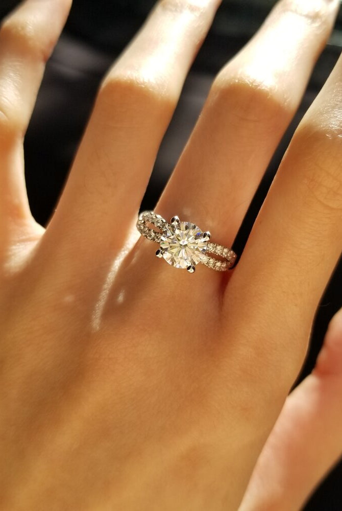 1-30-ct-round-shaped-moissanite-solitaire-split-shank-engagement-ring