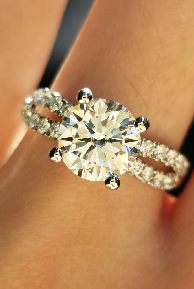 1-30-ct-round-shaped-moissanite-solitaire-split-shank-engagement-ring