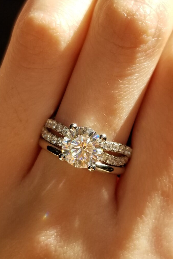1-30-ct-round-shaped-moissanite-solitaire-split-shank-engagement-ring