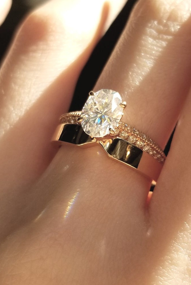 1-50-ct-oval-shaped-moissanite-pave-setting-engagement-ring-5