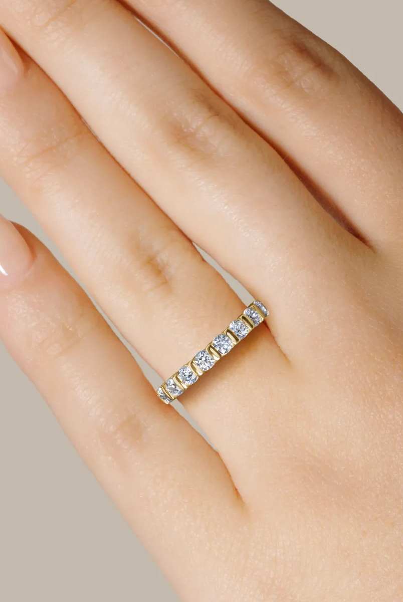 Round Cut Moissanite Bar Set Diamond Wedding Band for Her