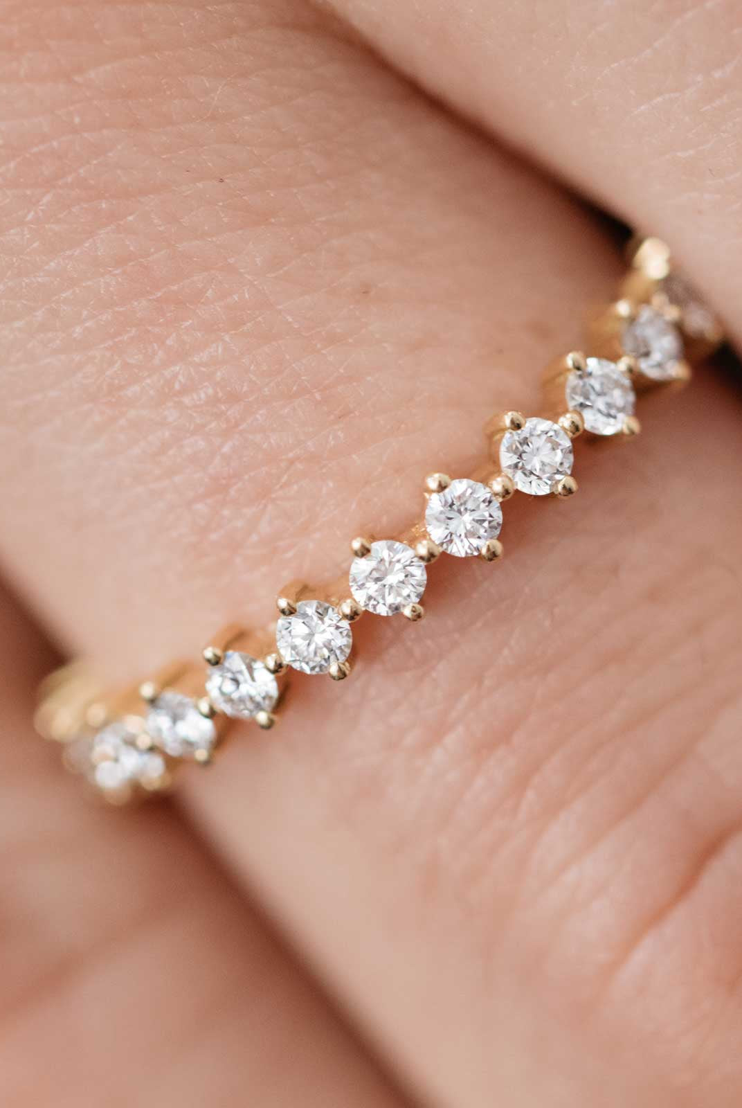 round-shaped-moissanite-half-eternity-wedding-band
