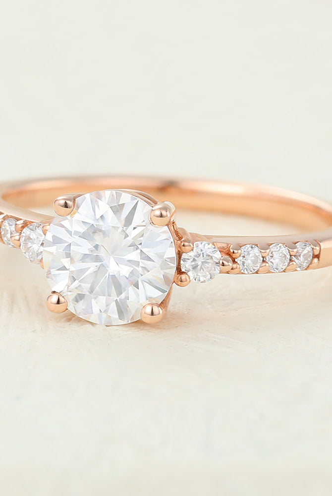 round-shaped-moissanite-pave-setting-engagement-ring-3