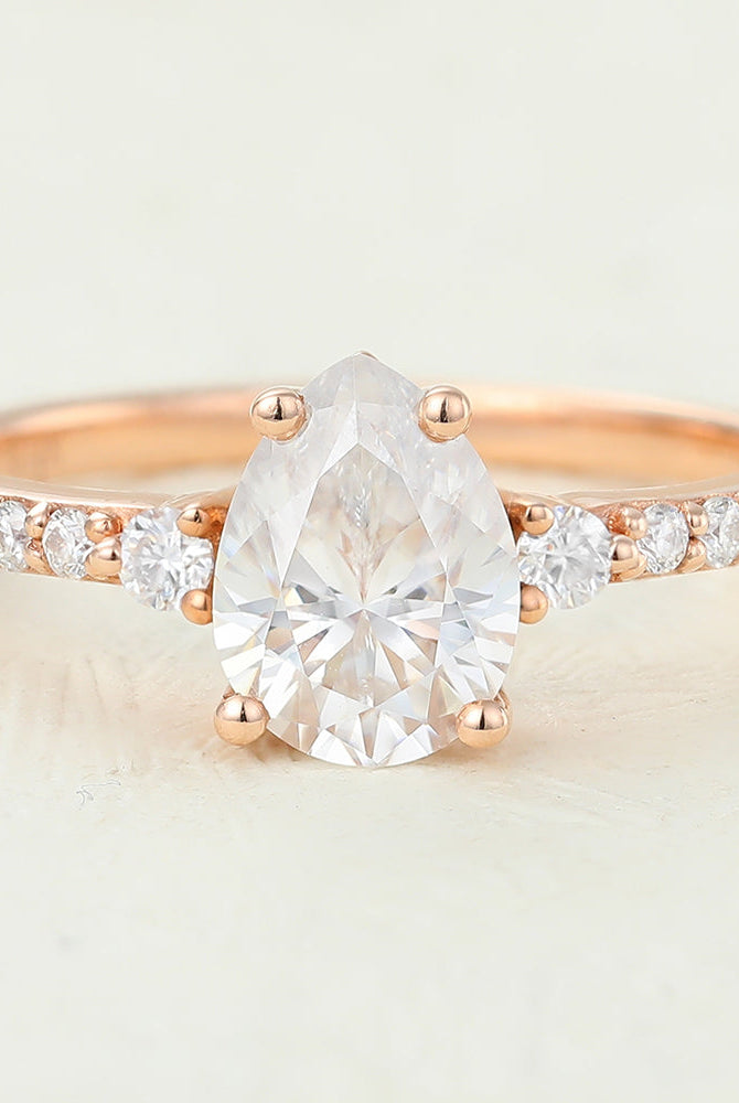 1-0-ct-pear-shaped-moissanite-pave-setting-engagement-ring-3