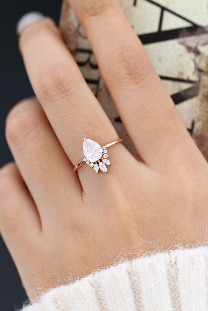 0-85-ct-pear-shaped-moissanite-cluster-engagement-ring-5
