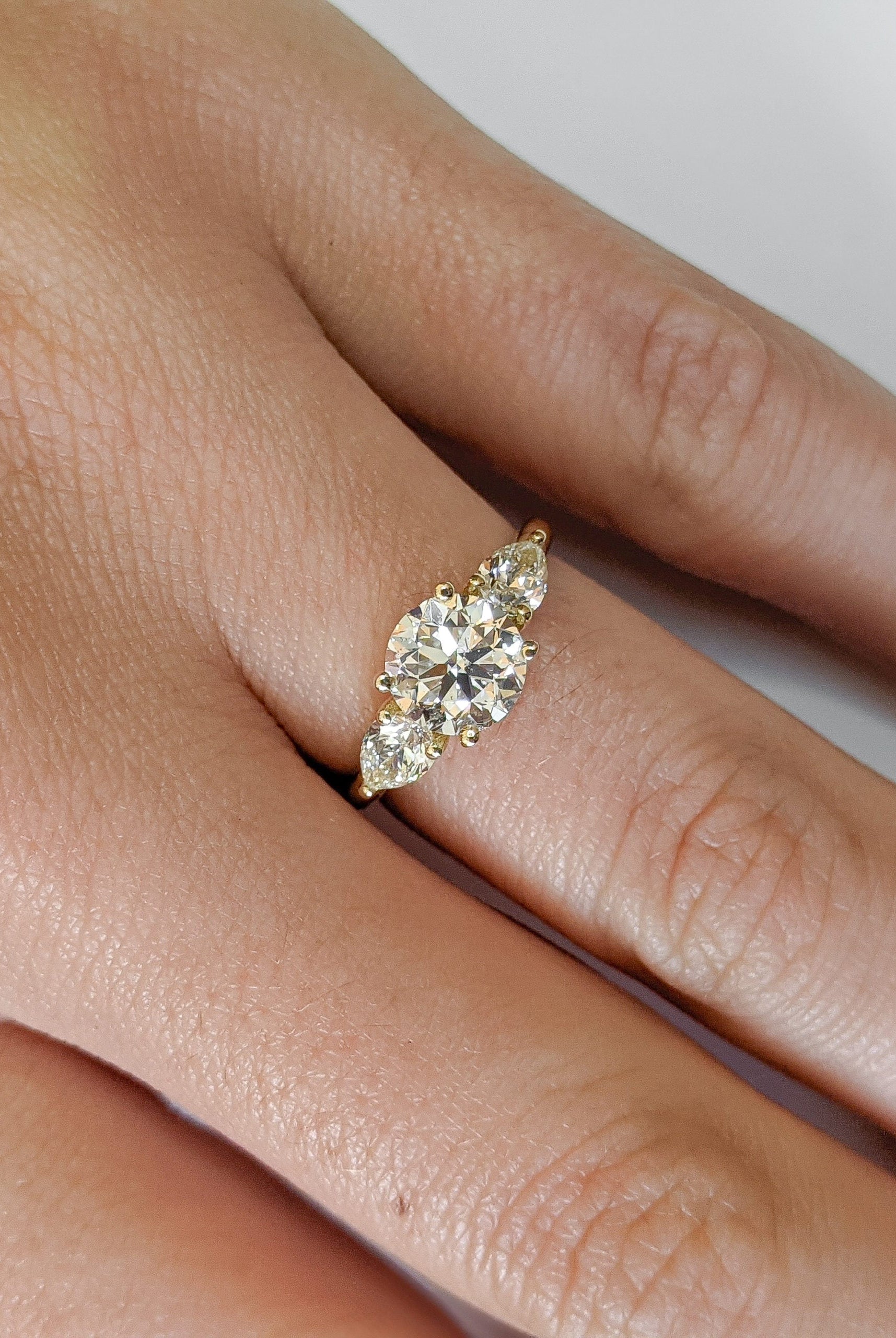 1.58CT Round Three Stone Moissanite Diamond Solitaire Engagement Ring