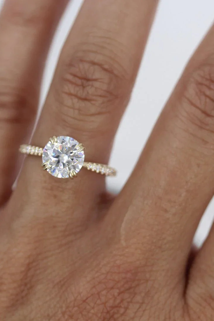 Round Cut Moissanite Ring