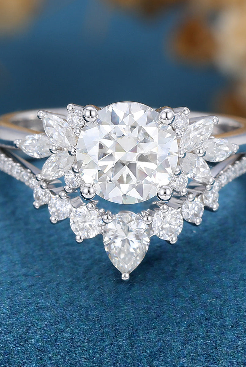 round-shaped-moissanite-cluster-bridal-set
