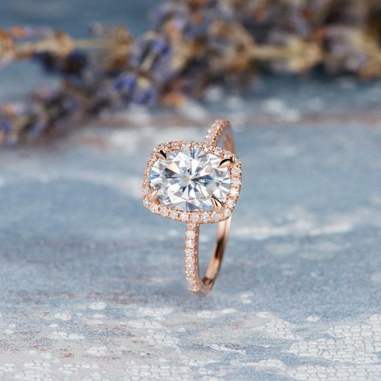 1.75CT Oval Cut Halo Moissanite Diamond Engagement Ring