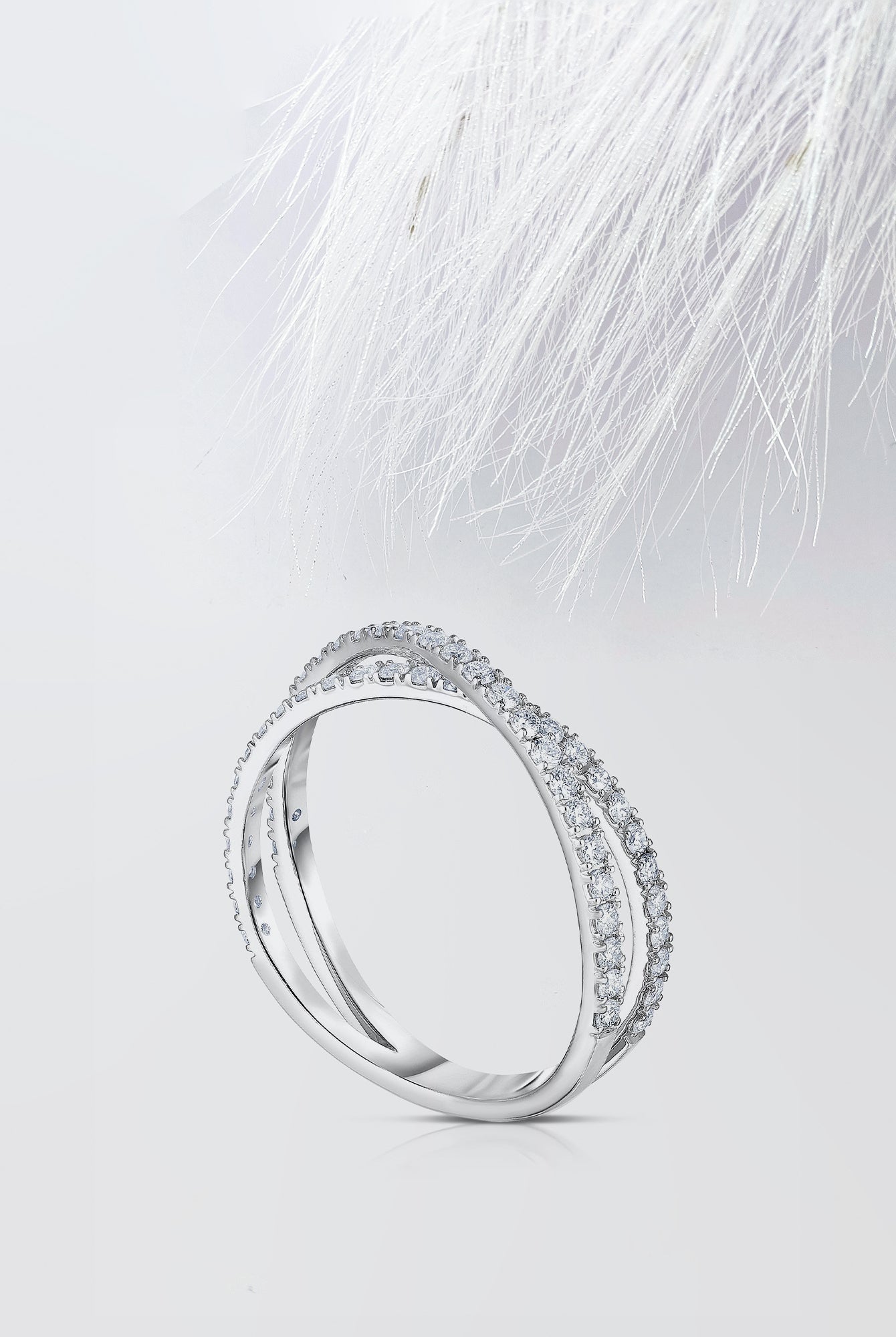 Round Cut Moissanite Criss-Cross Diamond Wedding Band for Her