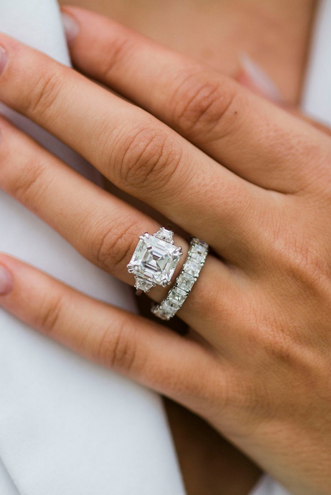 Moissanite jewelry set for holiday party favors gifts suggestions