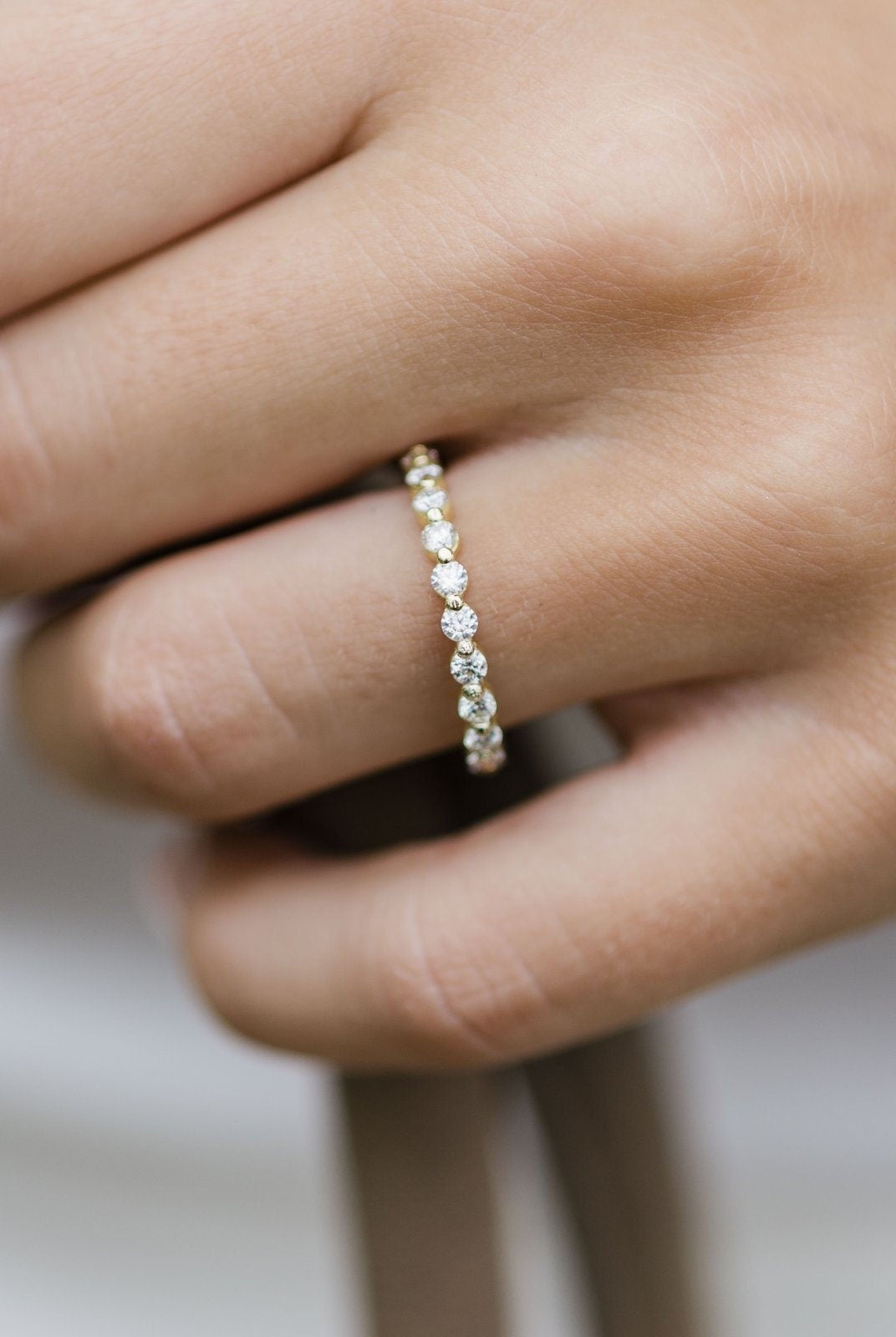 0-70-tcw-round-bubble-prong-moissanite-wedding-band