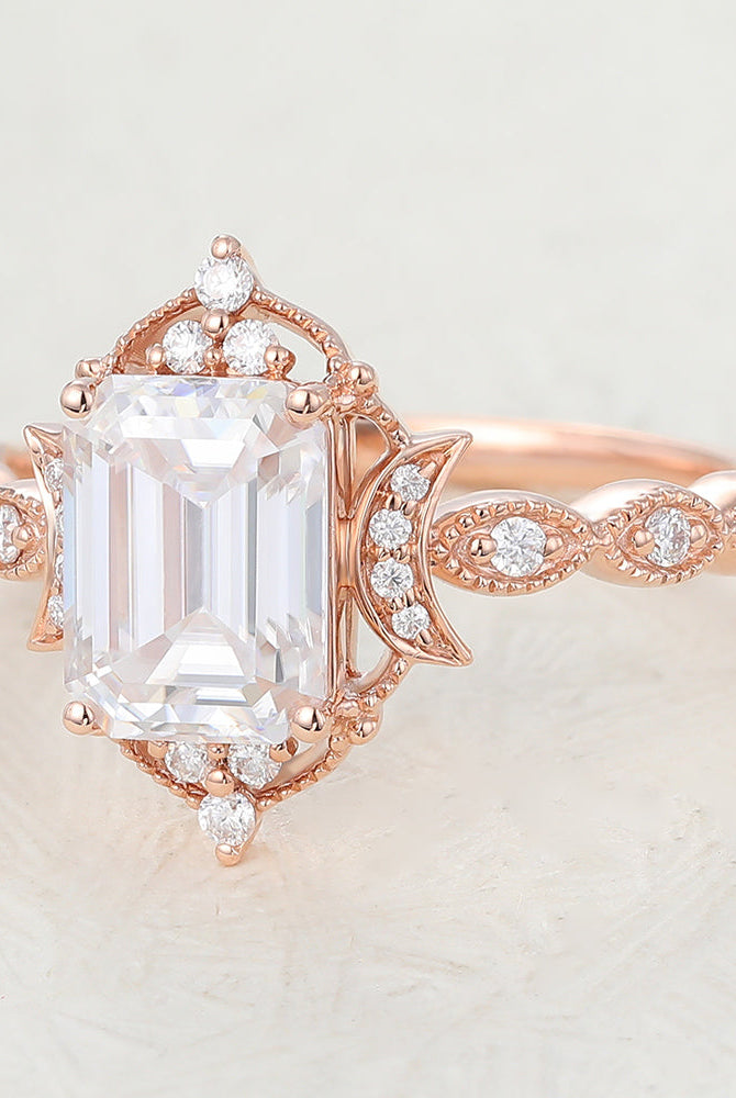 emerald-shaped-moissanite-vintage-engagement-ring
