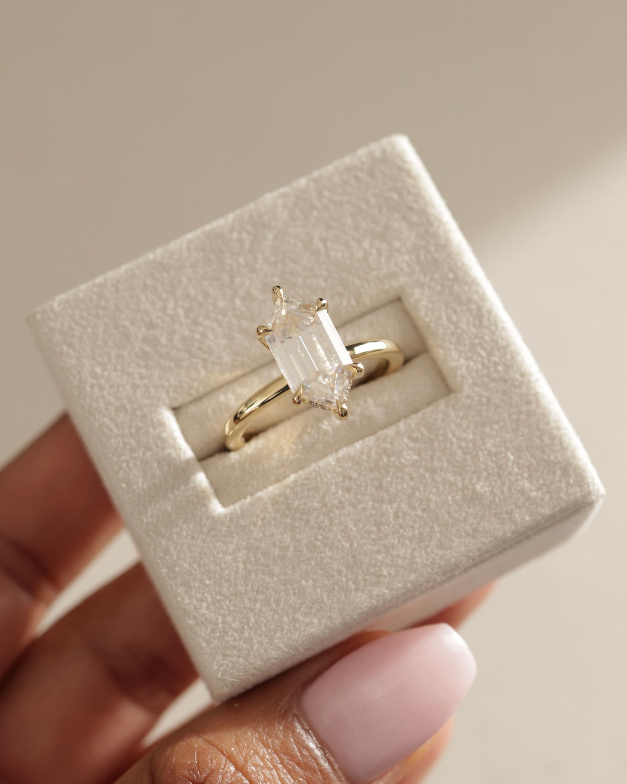 solitaire setting engagement ring, solitaire diamond ring, gold solitaire ring, white gold solitaire engagement ring, rose gold solitaire diamond ring, classic solitaire setting ring, vintage solitaire engagement ring, modern solitaire diamond ring, dainty solitaire ring, elegant solitaire engagement ring