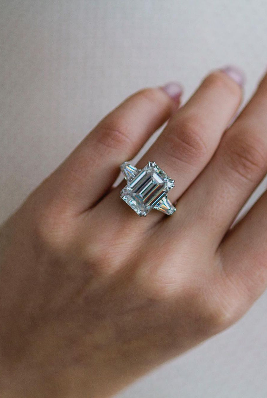 7-2-ct-emerald-cut-three-stone-moissanite-engagement-ring