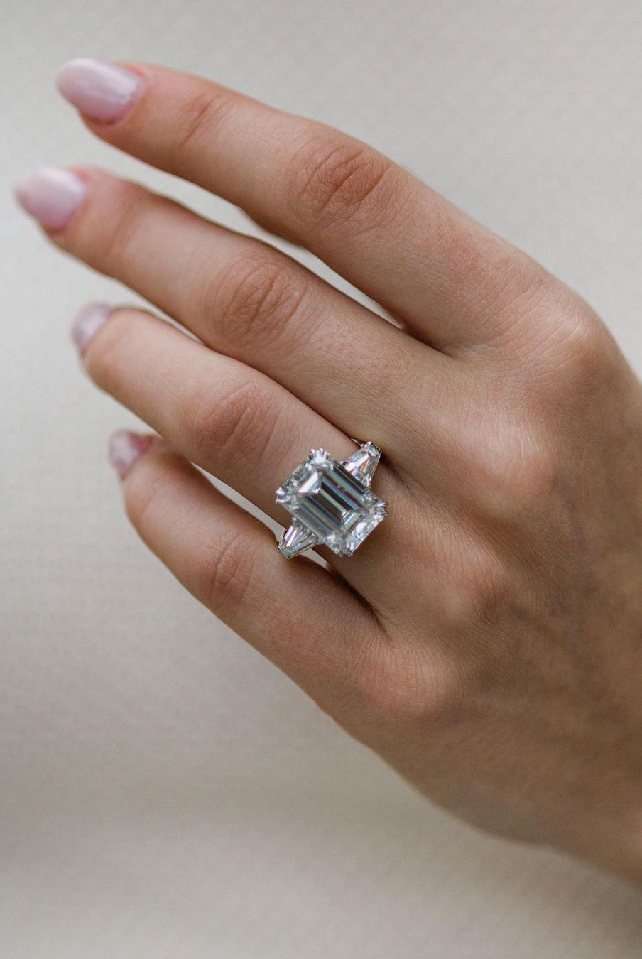 7-2-ct-emerald-cut-three-stone-moissanite-engagement-ring
