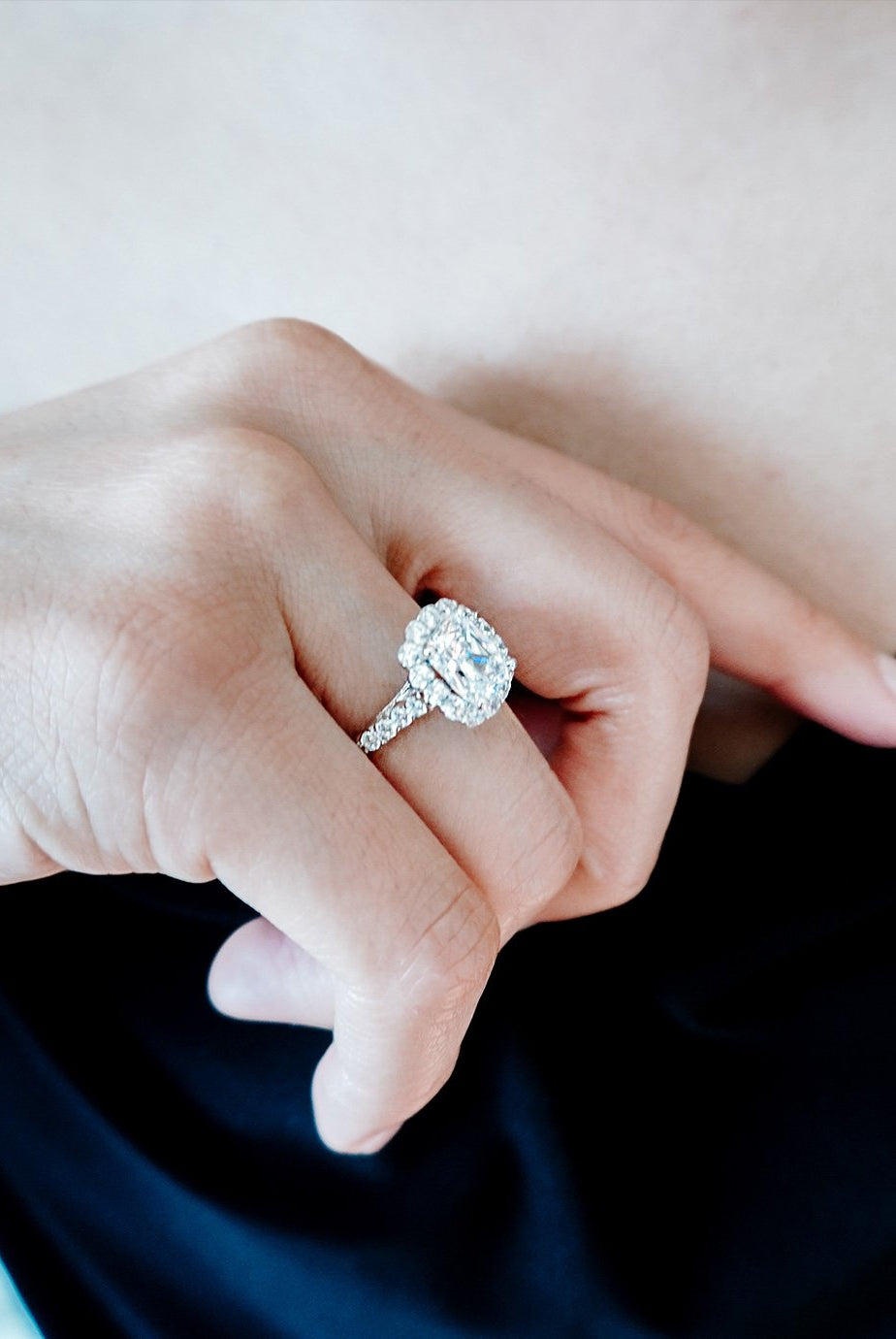 2-0-ct-cushion-shaped-moissanite-halo-engagement-ring