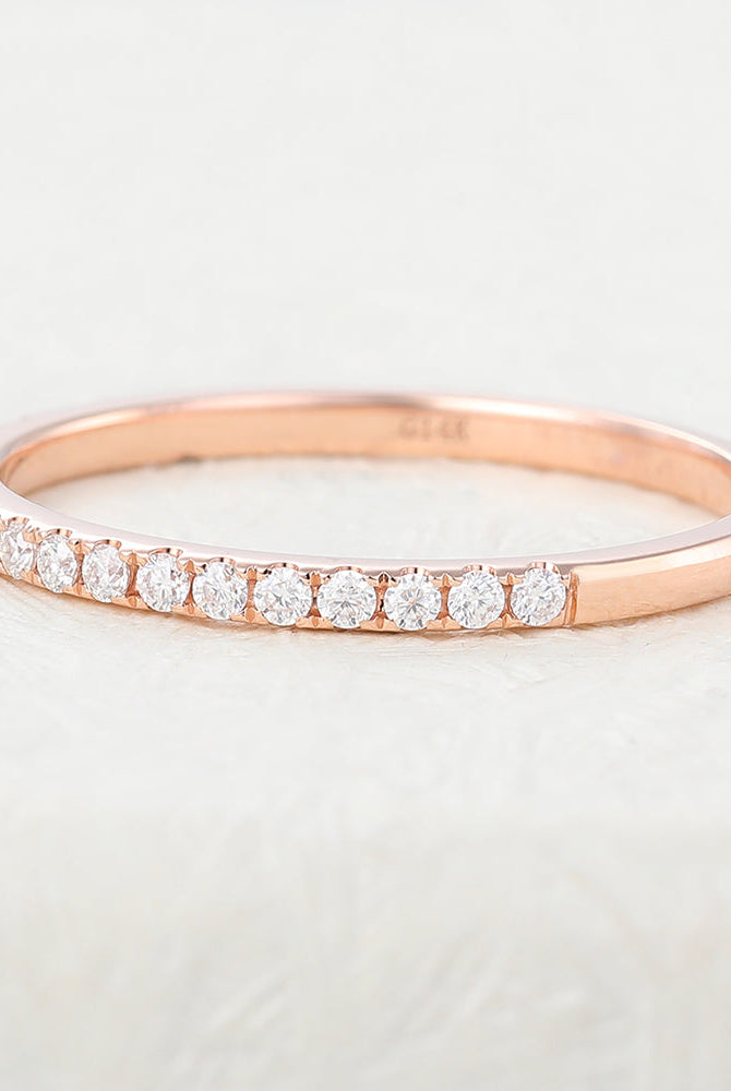 round-shaped-moissanite-half-eternity-wedding-band