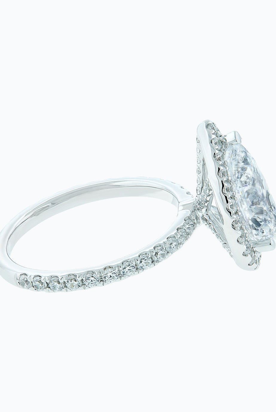 pear-shaped-moissanite-halo-engagement-ring