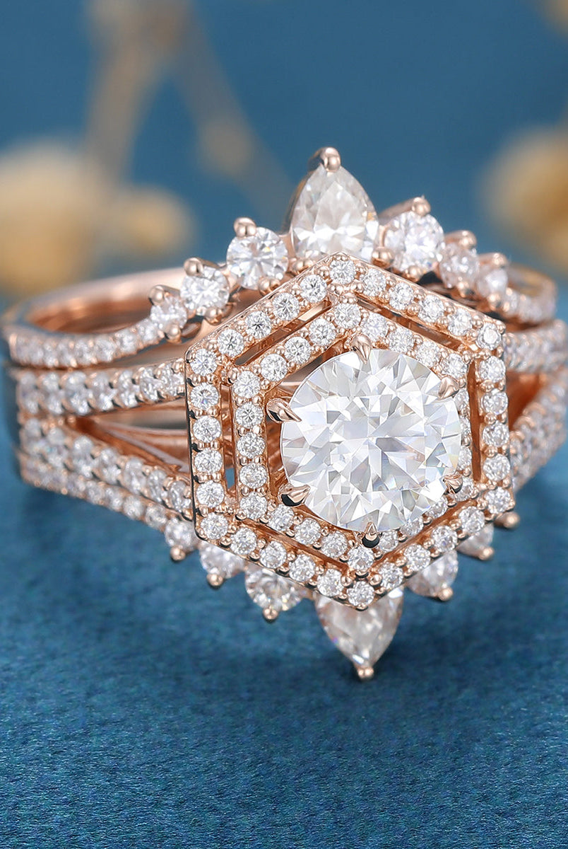 round-shaped-moissanite-double-halo-bridal-set