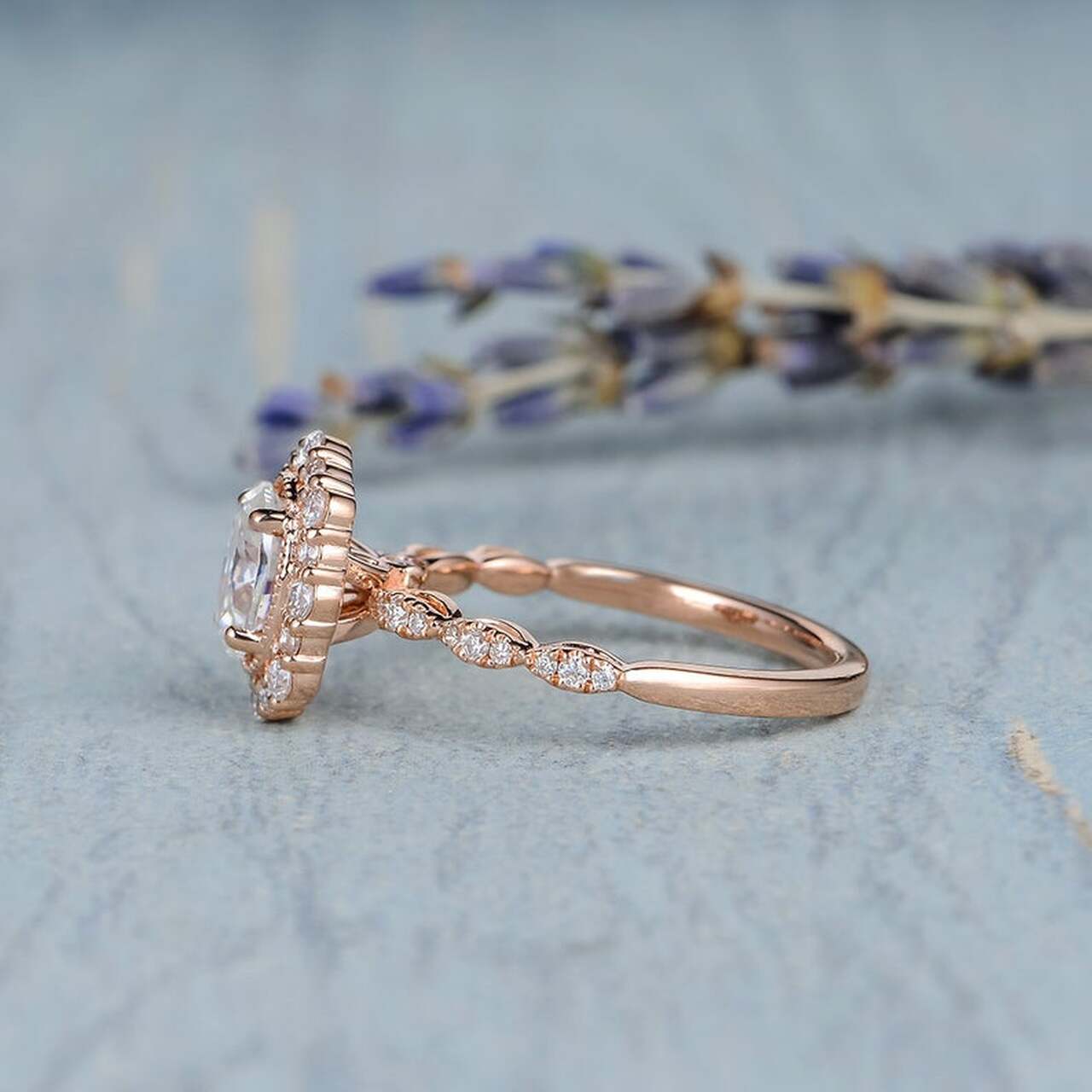 1.0CT Oval Floral Halo Moissanite Diamond Vintage Pave Engagement Ring