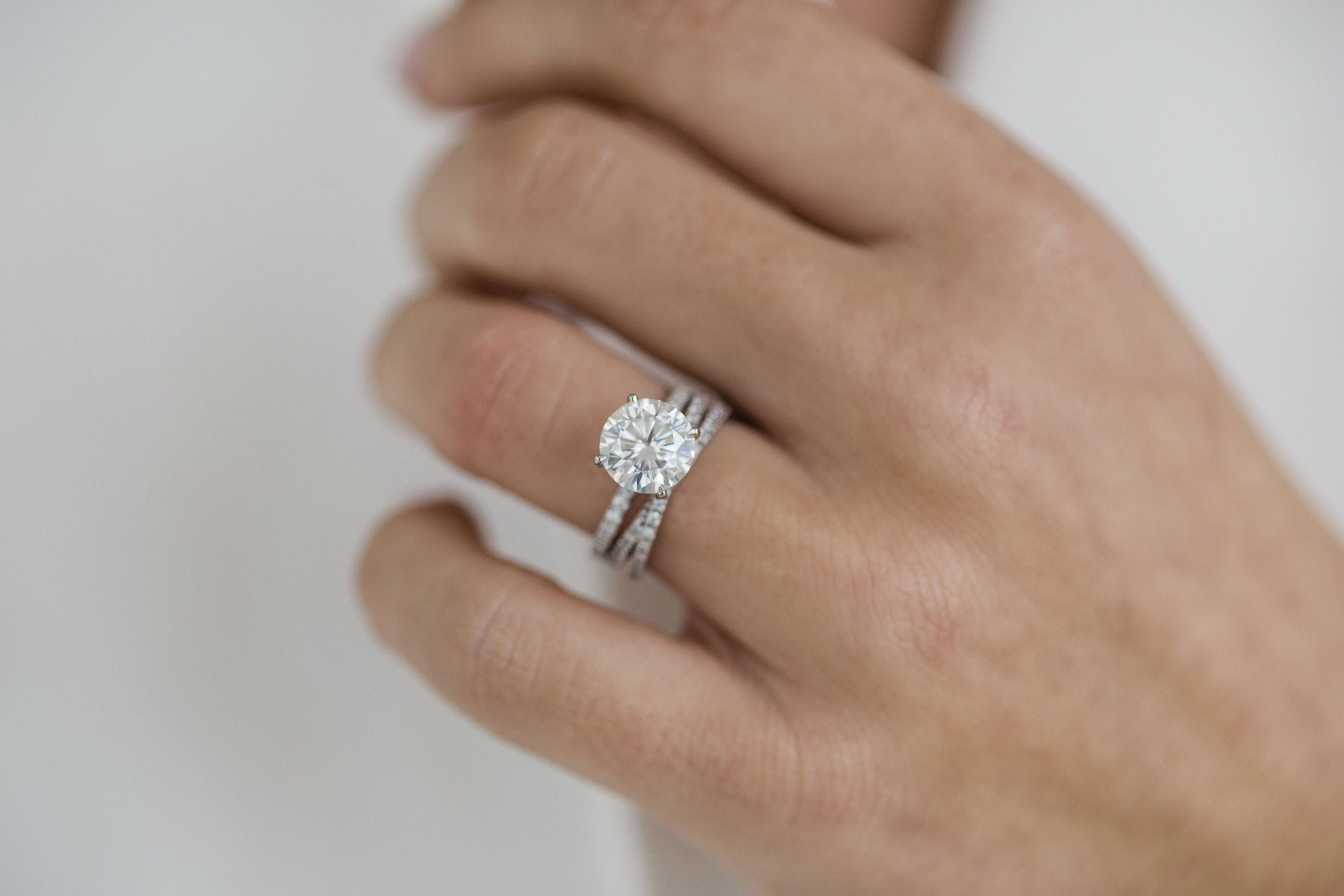 Timeless beauty of moissanite
