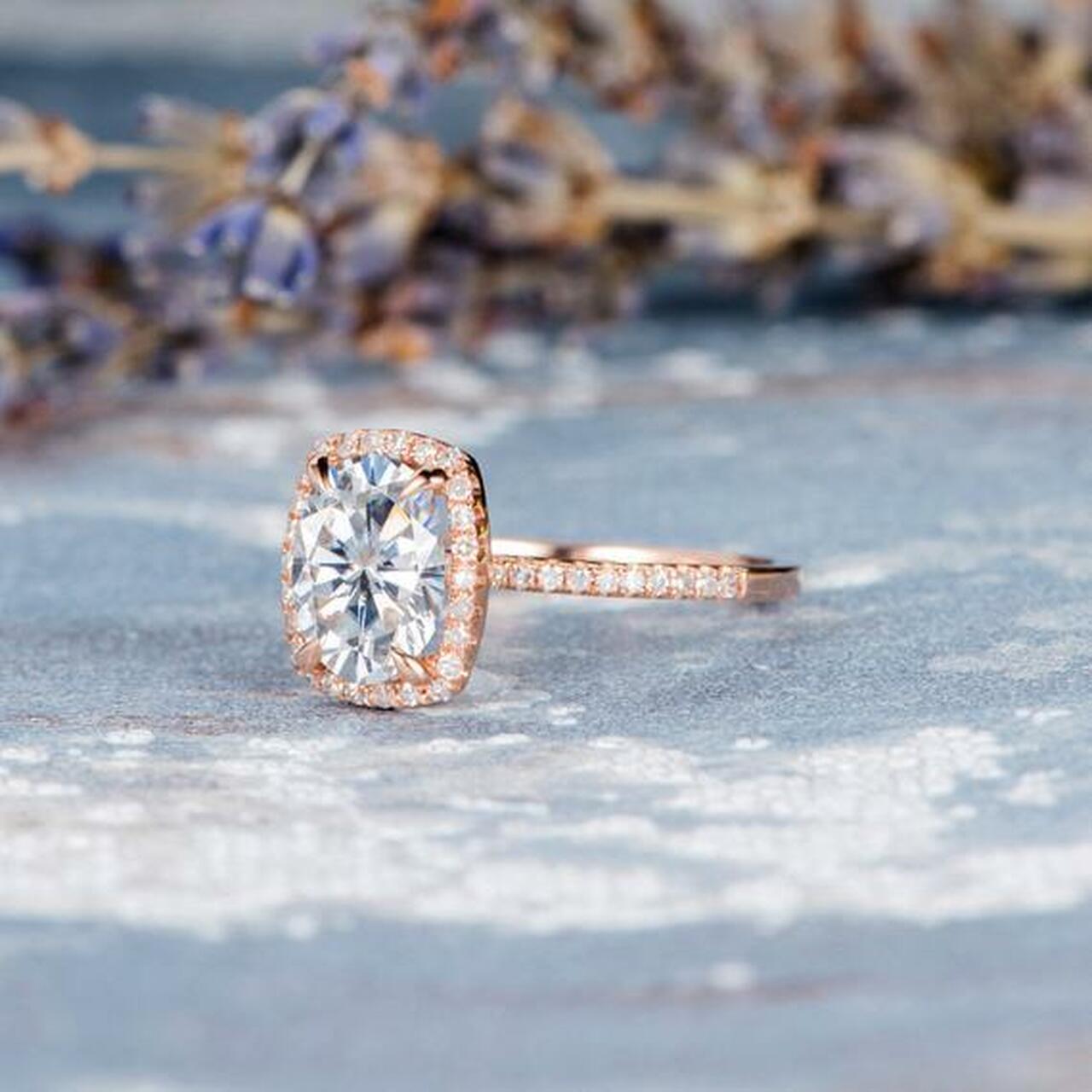 1.75CT Oval Cut Halo Moissanite Diamond Engagement Ring