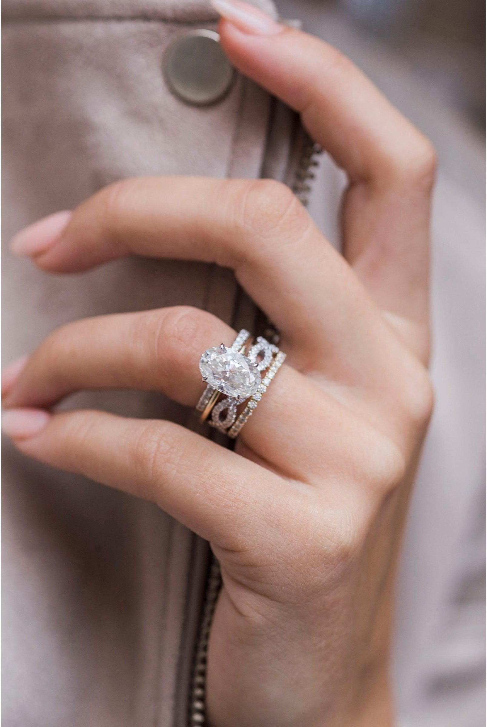 Moissanite jewelry set for New Year celebration gifts suggestions