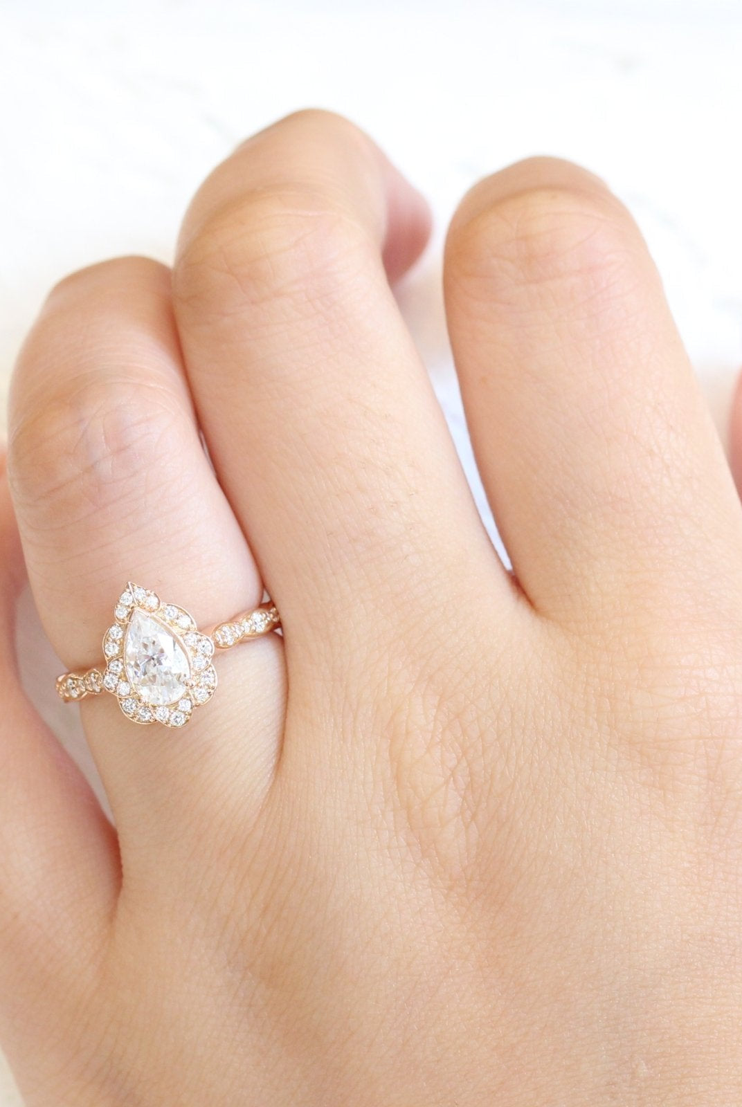 1.0CT Pear Vintage Halo Moissanite Diamond Engagement Ring In Solid Gold