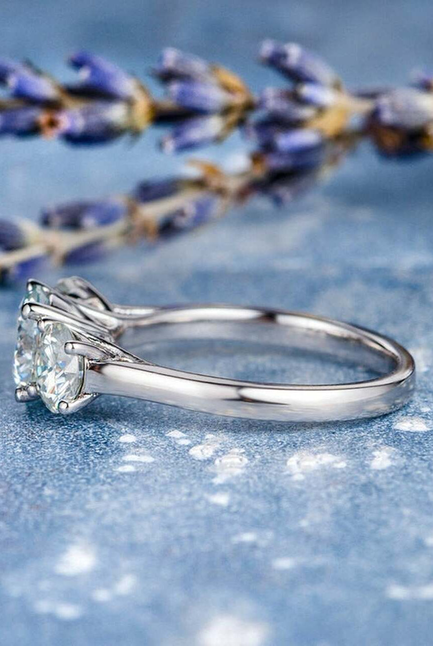1.0CT Three Stone Round Moissanite Diamond Solitaire Engagement Ring For Women