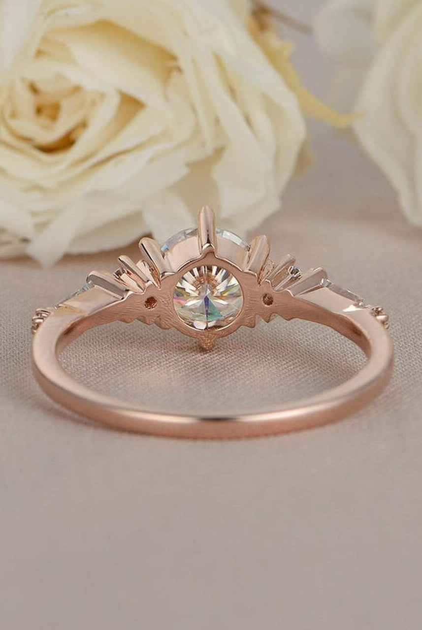 1.0CT Round Six Prong Moissanite Diamond Seven Stone Engagement Ring