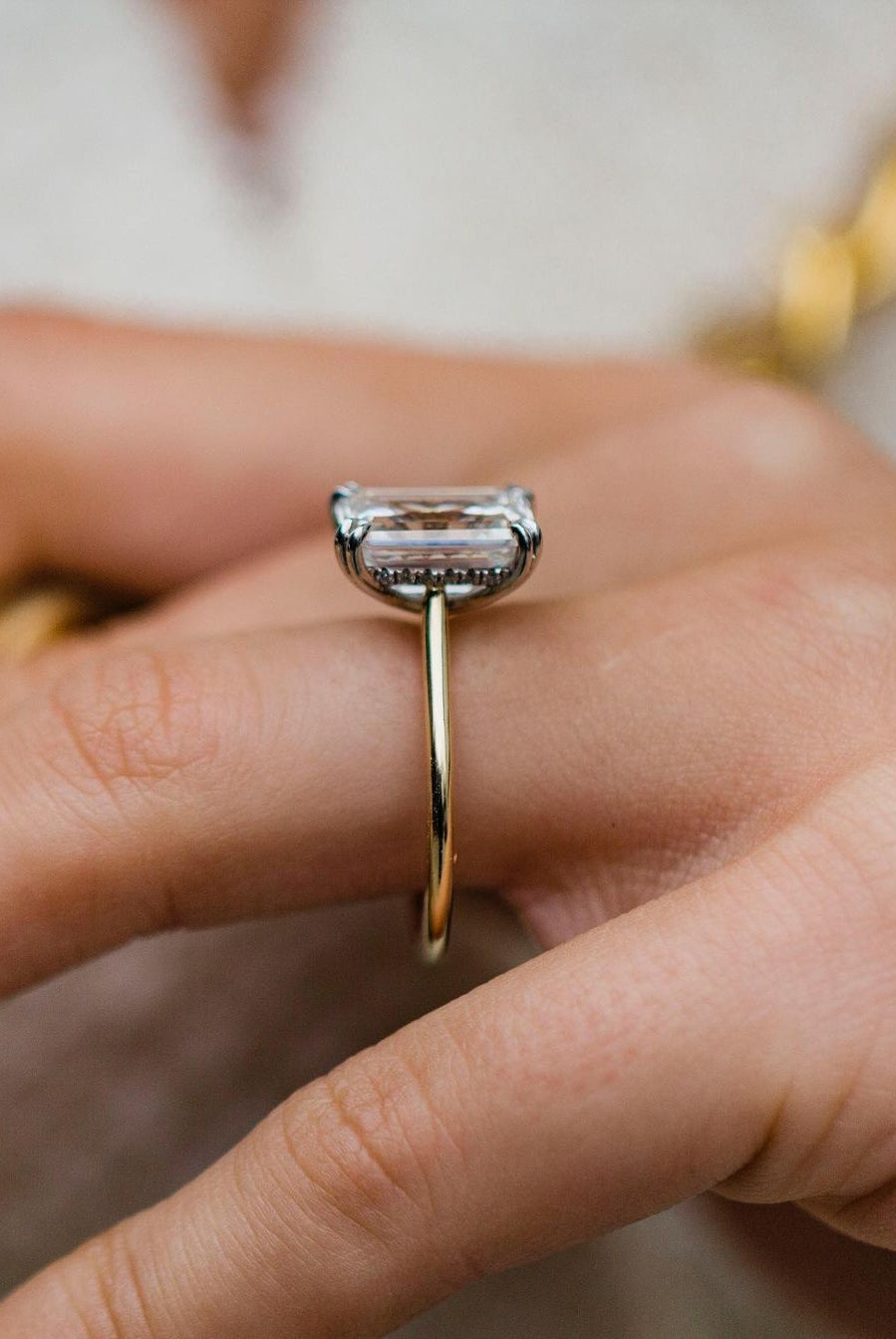 4-60-ct-emerald-cut-solitaire-moissanite-engagement-ring