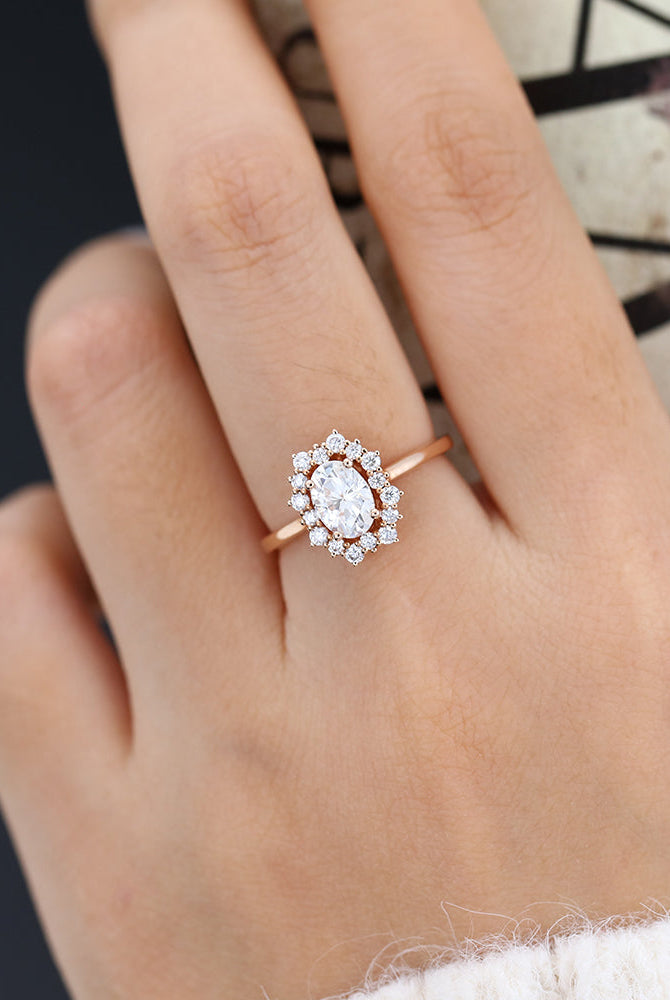 oval-shaped-moissanite-halo-engagement-ring