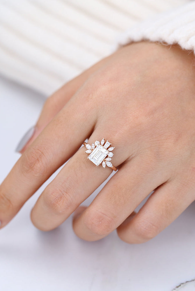 emerald-shaped-moissanite-cluster-engagement-ring-4