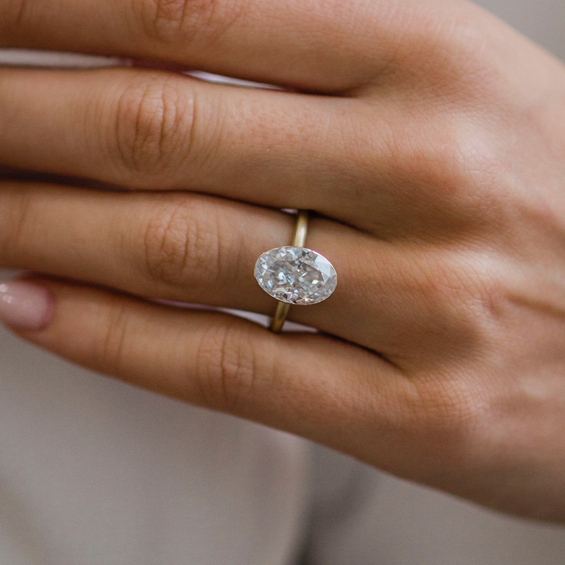 Oval Cut Moissanite Engagement Ring