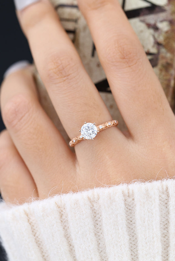 round-shaped-moissanite-vintage-style-engagement-ring