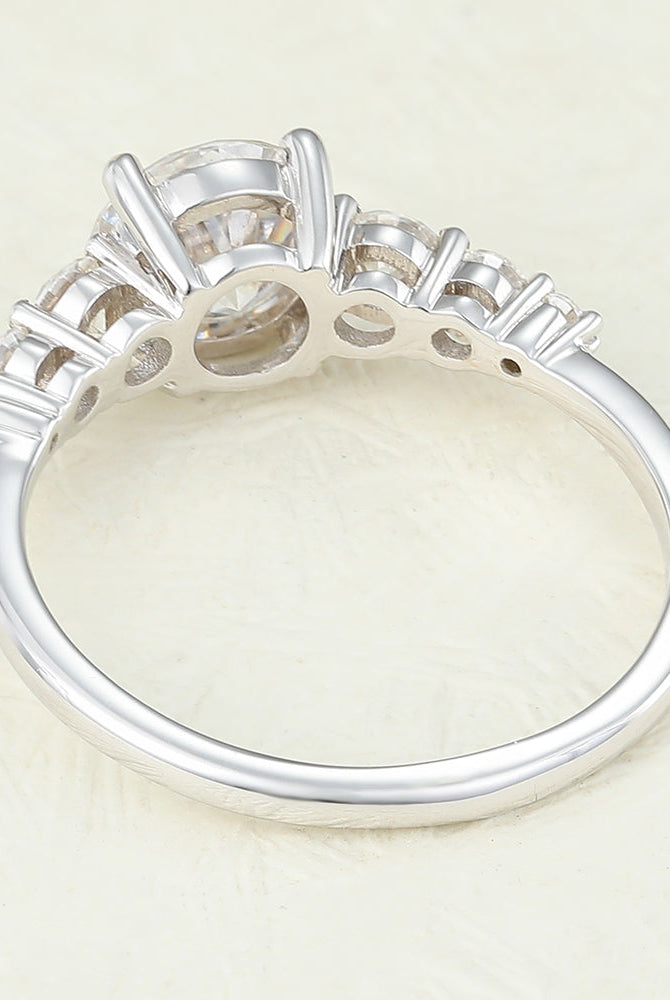 0-88-ct-round-shaped-moissanite-seven-stone-engagement-ring