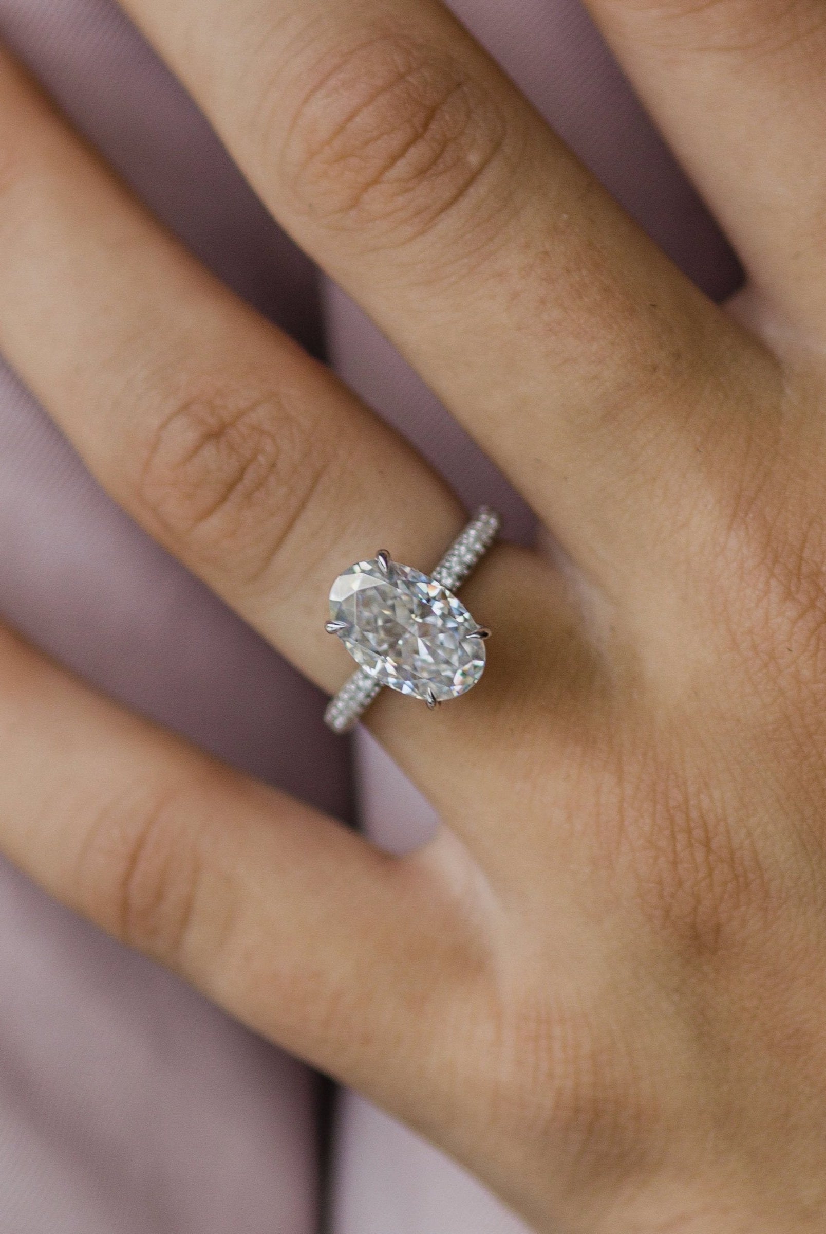 Glamour in moissanite
