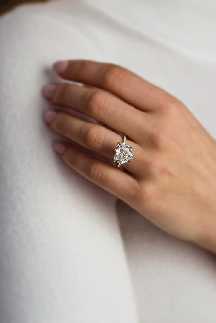6-0-ct-heart-shape-solitaire-moissanite-engagement-ring
