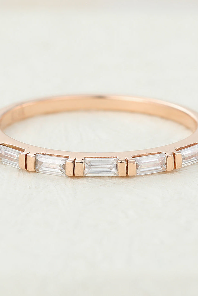 0-42-ct-baguette-shaped-moissanite-bar-style-wedding-band