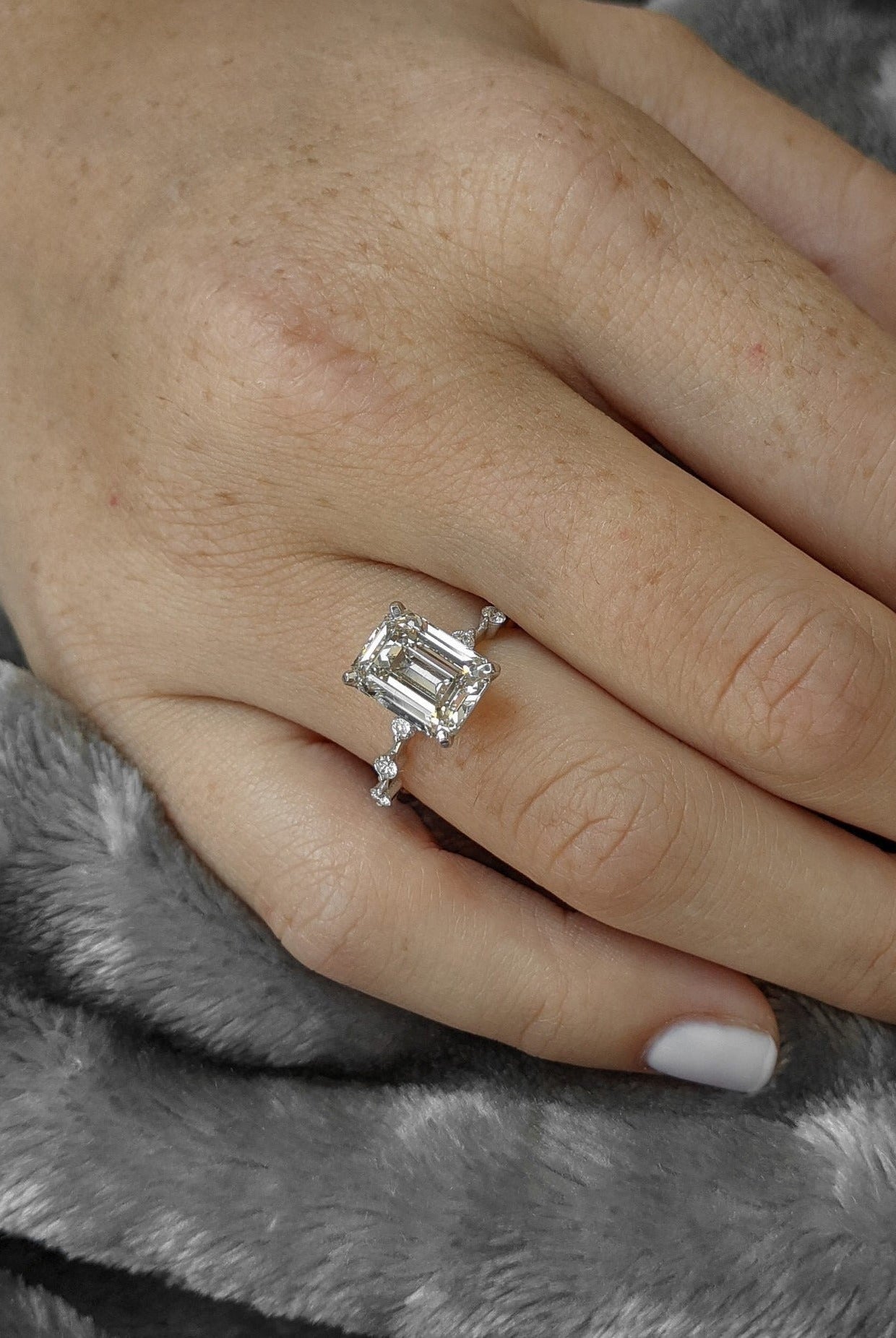 Moissanite wedding necklace online