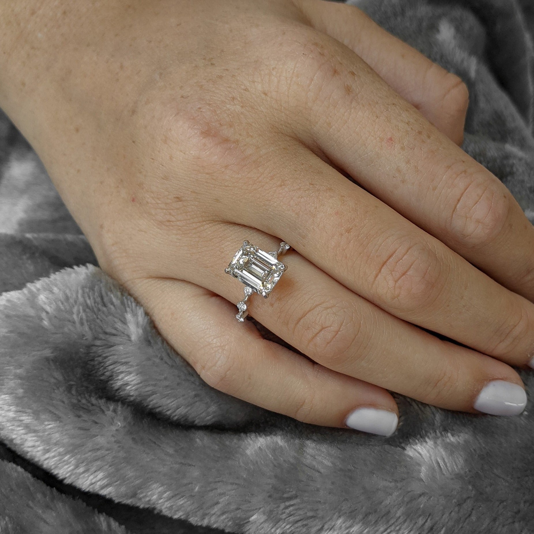 Moissanite wedding necklace online