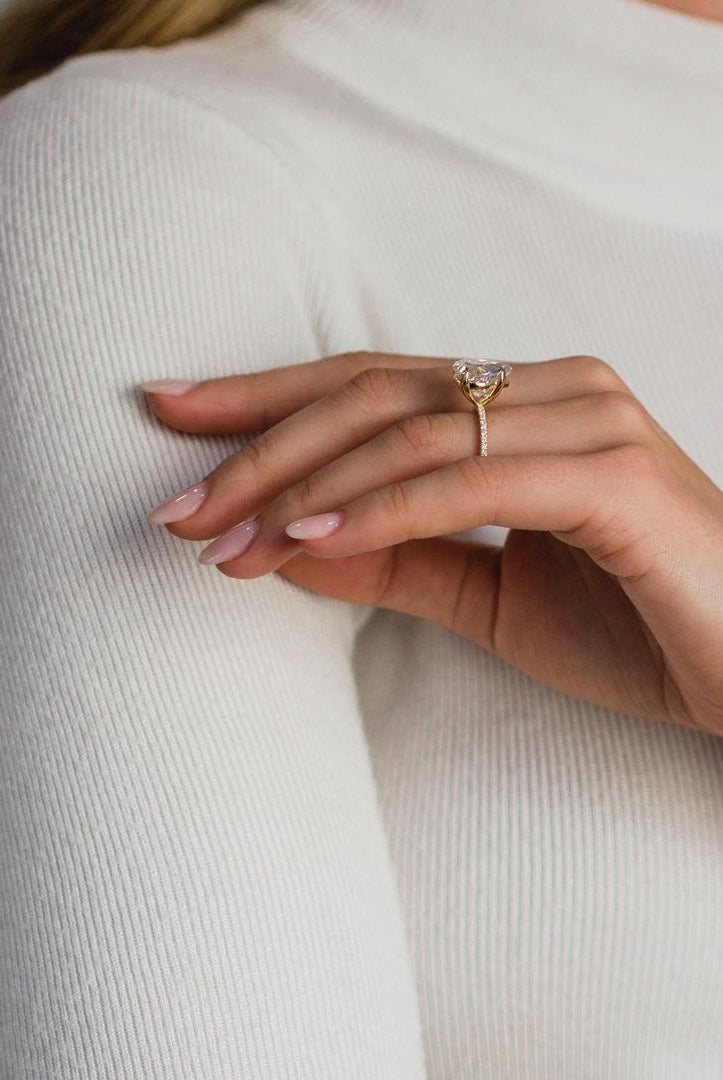 heart-shape-solitaire-moissanite-engagement-ring